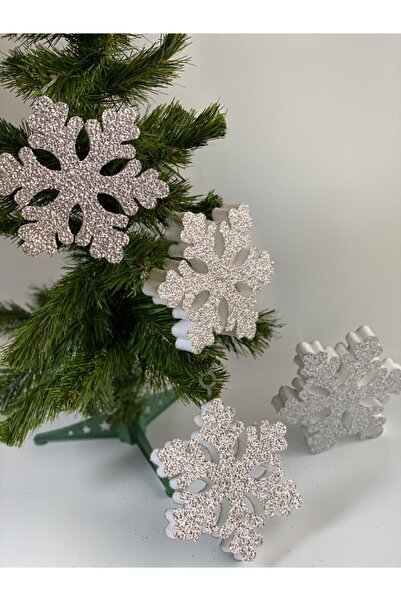 QUEEN AKSESUAR زينة حائط لباب عيد الميلاد مكونة من 4 قطع من ندفة الثلج اللامع...