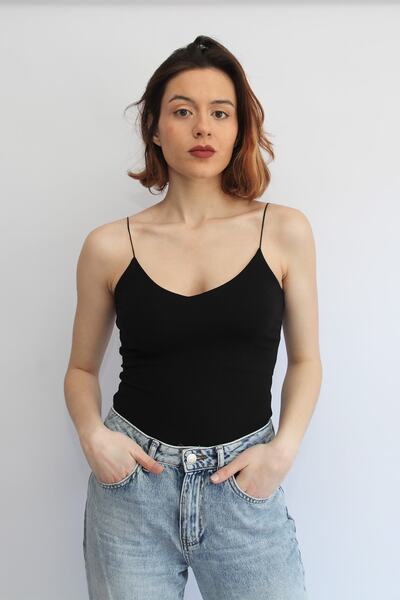 Rosse Butik قميص داخلي نسائي أسود بحزام على شكل حرف V