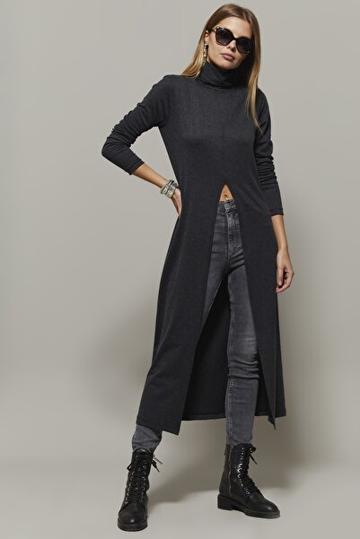 Cool & Sexy Kadın Antrasit Balıkçı Yaka Uzun Yırtmaçlı Tunik EY1150