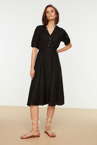 Trendyol Collection Μαύρο πουκάμισο σε γραμμή Α γιακά με Guiped Midi Υφαντό Φόρεμα TWOSS21EL1023