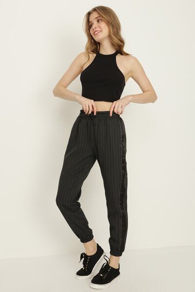 Select Moda Women's Black Striped Elastic Waist Jogger Pants