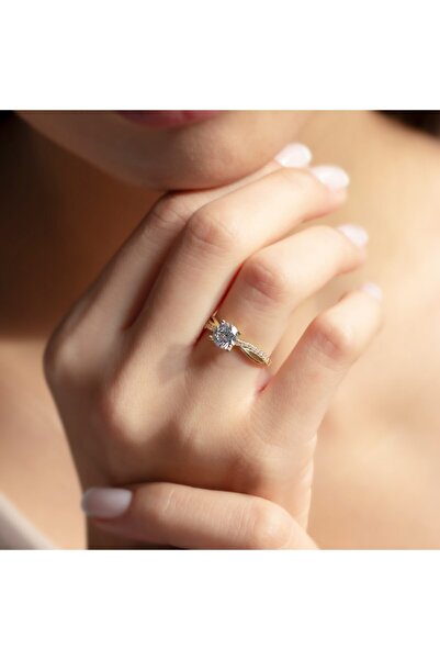 Altın Sepeti Altın Tektaşlı Yanı Taşlı Yüzük