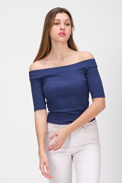 PUNKY CAT Women's Navy Blue Boat Neck Camisole T-shirt