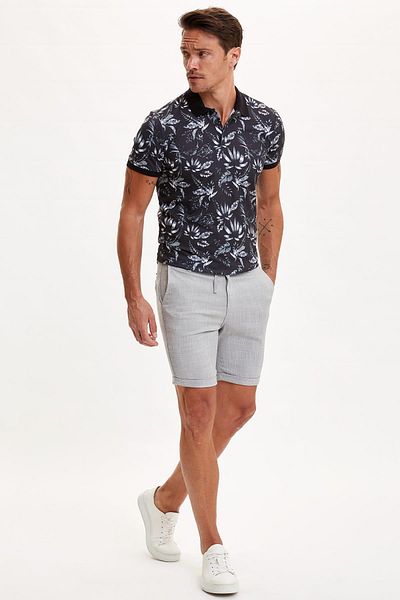DeFacto Men Regular Fit Solid Basic Shorts, Grey