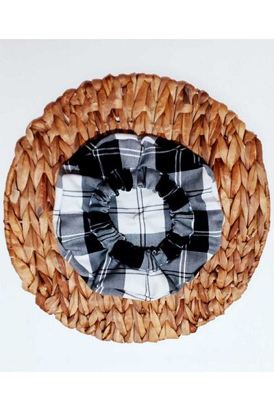 Eylülce Butik Black and White Plaid Painter Cap