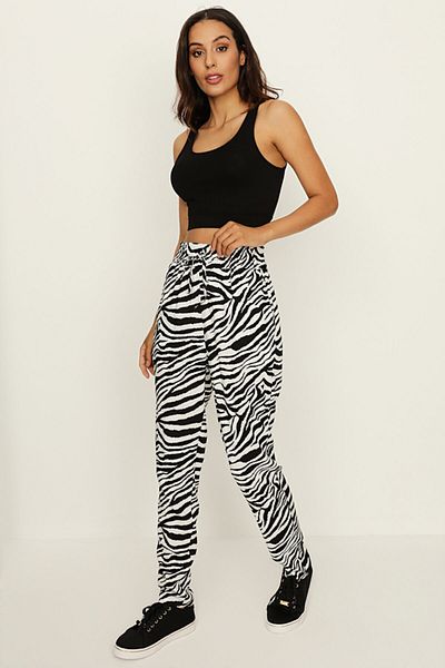 Select Moda Women's Black and White Zebra Patterned Relaxed Cut Pants