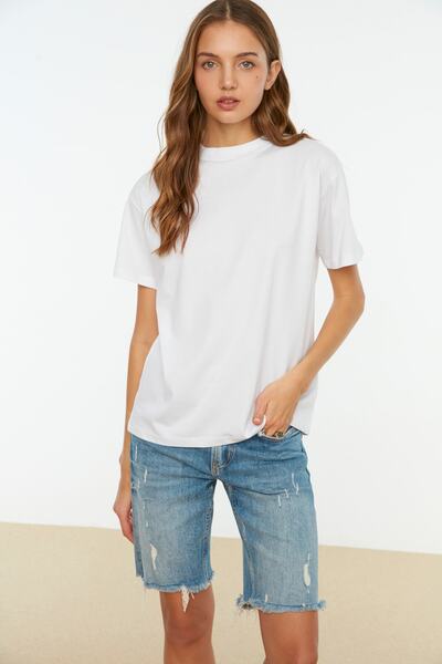 Trendyol Collection Tricou tricotat alb, 100% bumbac, de bază, obișnuit/obișnuit, cu guler ridicat TWOAW20TS0096