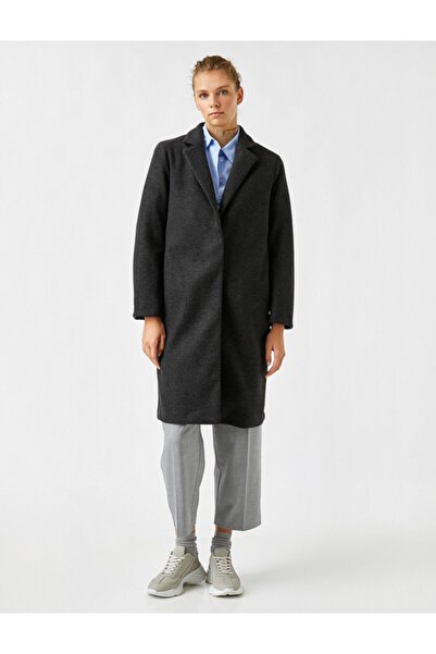 Koton Parlak Taş Düğmeli Katlı Yaka Uzun Kaban