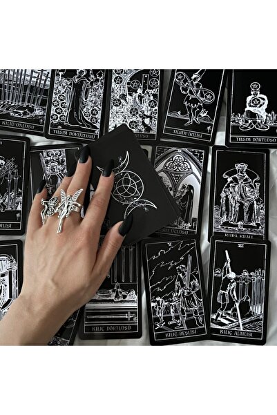 Planet Butik Regin Black & White Tarot Destesi