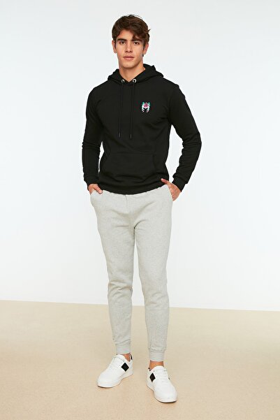 Trendyol Collection Graue Fleece/warme Jogginghose – Normaler Schnitt, elastisches Bein TMNAW21EA0264