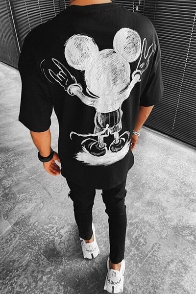 MODAGEN Men's Black Usual Suspect Text Printed Long Oversize T-shirt