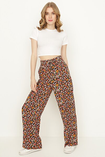 Select Moda Γυναικείο παντελόνι με φαρδύ πόδι με μαύρο λουλουδάτο σχέδιο