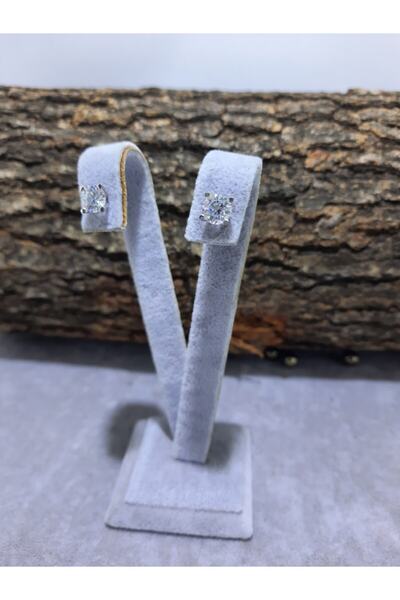 TMD AKSESUAR 925 Ayar Gümüş 0,50 Ct Swarovski Zirkon Taşlı Tektaş Küpe