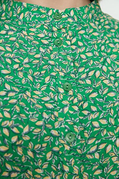 Trendyol Modest Zöld kis virágos nyomott fodros részletes öves szőtt ruha TCTSS21EL3340
