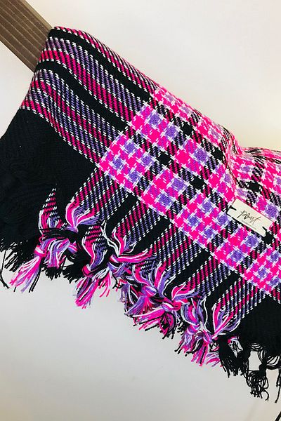 Pinart Copy - Hand-Woven Winter Wool Shawl Pink-black Base 130*130cm Shmn2003