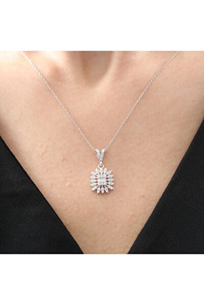 Mia Vento Pırlanta Montür Baget Güneşi Sadelik Mührü Gümüş Kolye