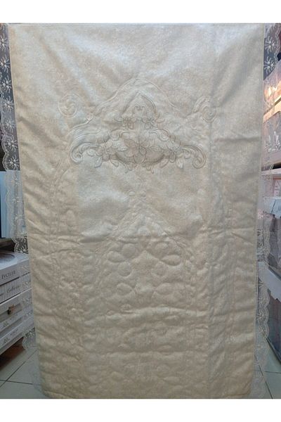 Mercan Laced Prayer Rug