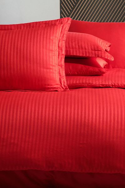 Hobby Striped Satin Double Jacquard Duvet Cover Set Red