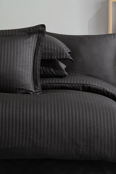 Hobby Striped Satin Double Jacquard Duvet Cover Set - Black