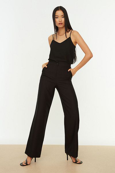 Trendyol Collection Schwarze gewebte Hose mit weitem Bein – TWOAW21PL0332