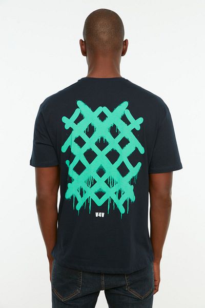 Trendyol Collection Bavlněné tričko s geometrickým potiskem Navy Oversize – Krátký rukáv Tmnss20Ts1036