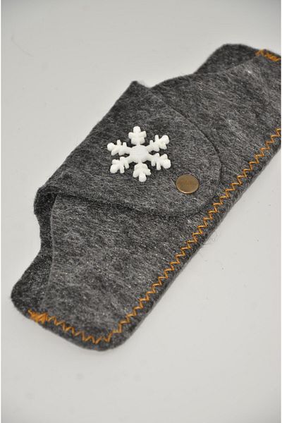 mottomia Single Dark Gray Felt Handmade White Snowflake Figured Sun and Reading Glasses Case