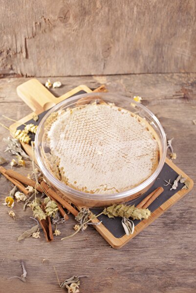 Yörükçayır Organik Kara Kovan Petek Bal (kraf Kutu) 1.1kg