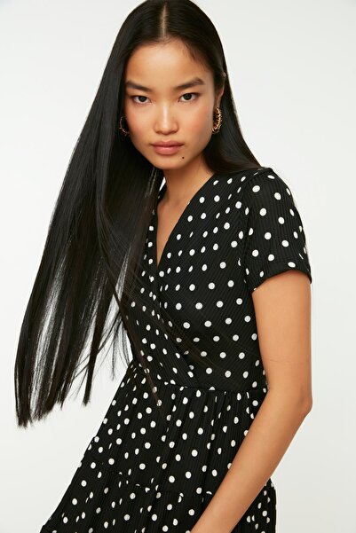 Trendyol Collection Black Polka Dot Patterned Double Breasted Neck Mini Flexible Knitted Dress TWOSS21EL0241