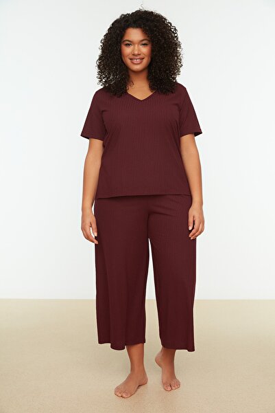 Trendyol Curve Bordó Camisole Capri hosszúságú kötött pizsama szett TBBSS22PT0238