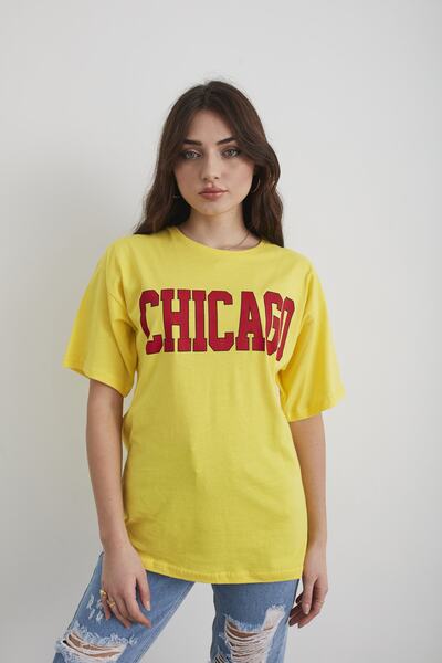Mad&Calf Γυναικείο μπλουζάκι με κίτρινο στάμπα Chicago Oversize