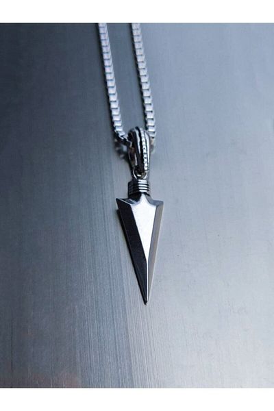 The Collection Triagle Arrowhead Silver Men's Necklace (SILVER)