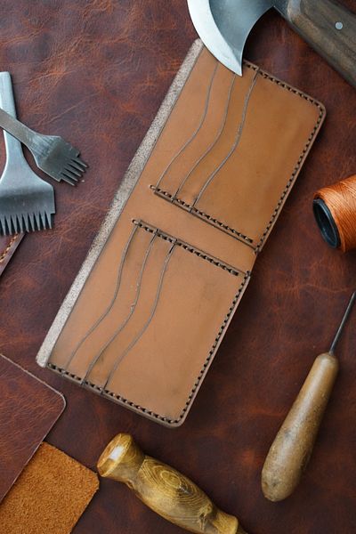 New Coast Leather 1900's Мъжки ръчно изработен портфейл от естествена кожа в кафяво
