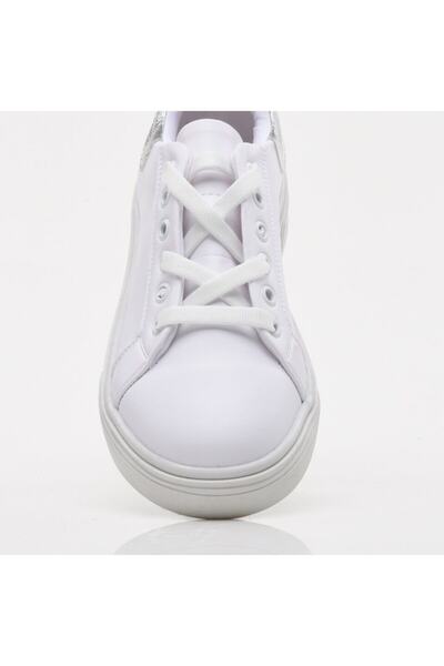 Yaya by Hotiç White Yaya Women's Sports Shoes