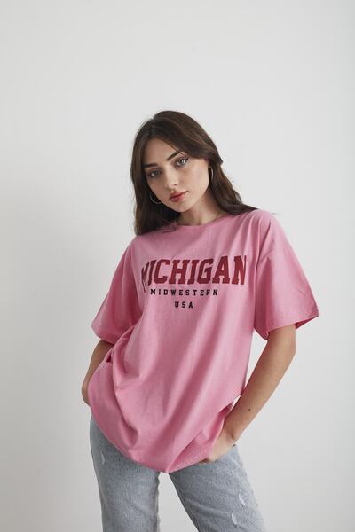 Mad&Calf Γυναικείο μπλουζάκι Oversize με στάμπα Michigan ροζ