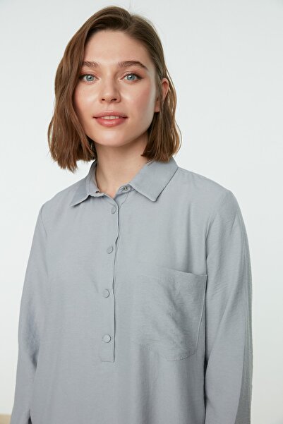 Trendyol Modest Grauer Half-Pat-Anzug aus Tunika-Hose mit weitem Bein und Druckknopfverschluss TCTSS22US0081