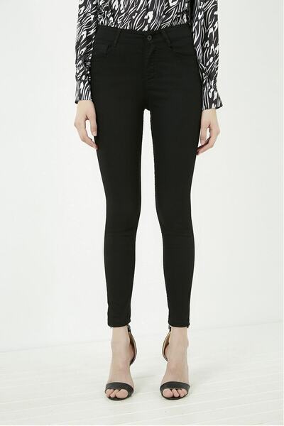 Ramrod Екстра чорні джинси, що роблять ноги візуально довшими