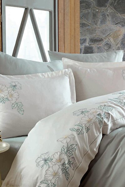 Dantela Hare Nakışlı Pamuk Saten Nevresim Takımı Maldiv