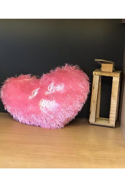 Bayev Pernă cu inimă roz pentru îndrăgostiți - „I Love You”