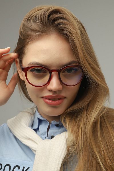 Qafiye Prive Hyaline Matte Red