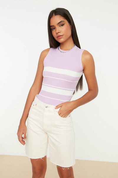 Trendyol Collection Lila Strickbluse mit Rundhalsausschnitt TWOSS21BZ0370