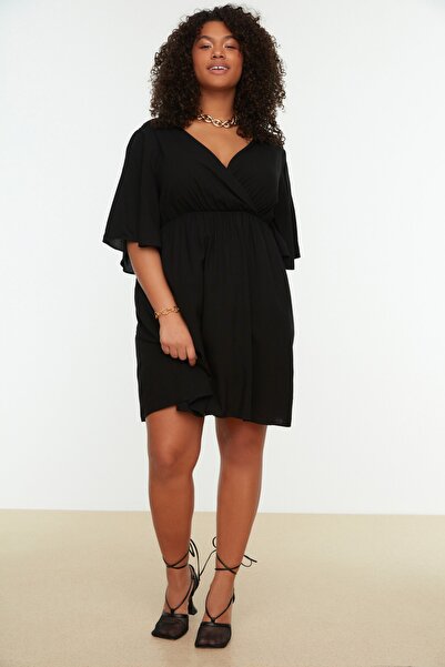 Trendyol Curve Rochie neagră cu închidere la dublu piept TBBSS22EL0540