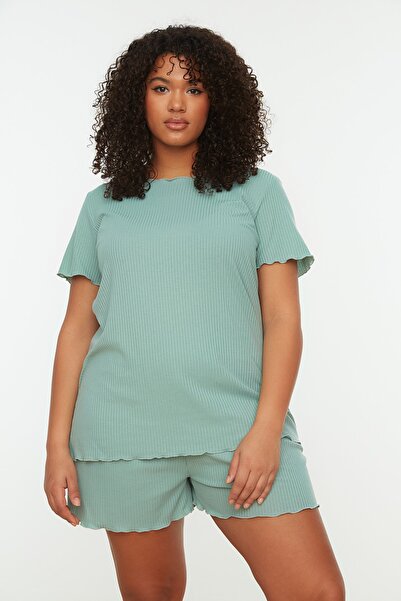 Trendyol Curve Große Größen in Pyjama-Set - Grün - Unifarben