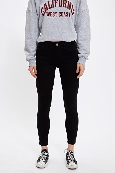 Ramrod Ženy Slim Cut Slim Fit Slim Leg S.i.m.s.iy.a.h. Skinny Jean (opravář)