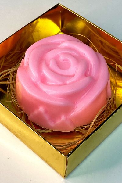 FANTASTİK SANAT ATÖLYESİ Decorative Gift Rose Scented Rose Figure Decorative Pink Color Rose Bath and Hand Soap - 100 grams