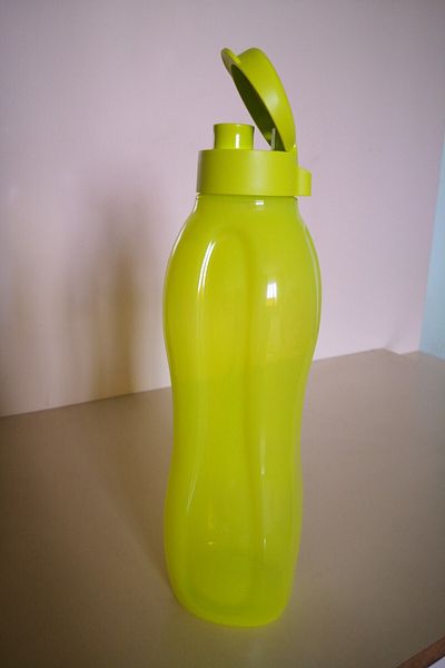 Tupperware 1.5 Liter Green Practical Lid Eco Bottle