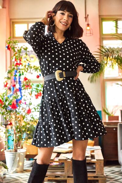 Olalook Kadın Siyah Puantiyeli V Yaka Volanlı Elbise  ELB-19000989