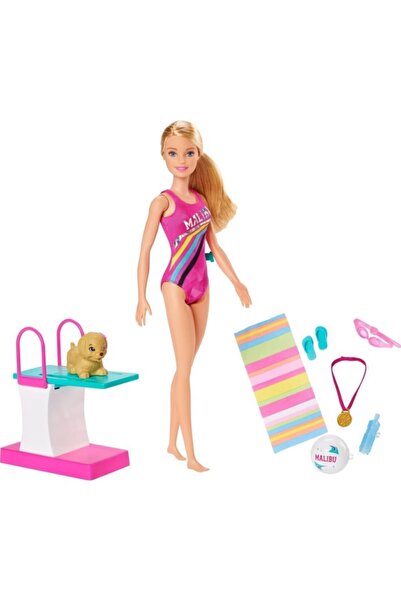 Barbie Seyahatte Yüzücü Oyun Seti - 30 Cm Bebek Dalış Tahtası Ve Köpeği Dahil...