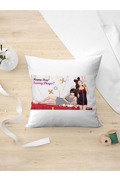 Panorama Ajans Korean Girls Happy Days Pillow Case