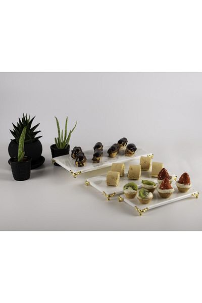 nilşah Rectangular Marble Presentation Rack Set of 3 with Gold Legs