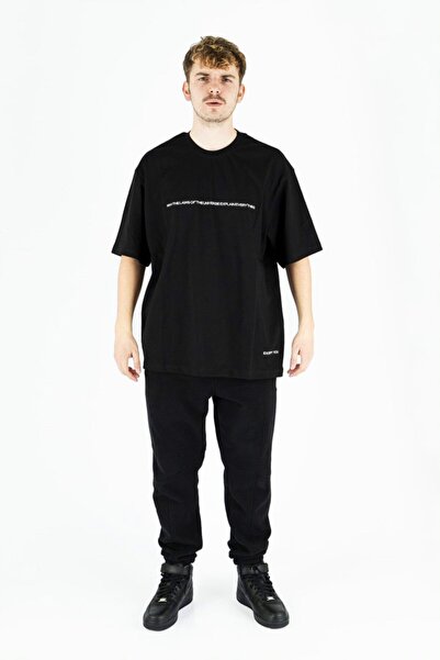 Oversize Siyah Nakışlı Ve Baskılı T-shirt